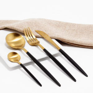 Cubiertos C04-XIA Oro/Negro Set 4pz (Acero Inoxidable)