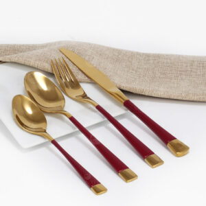 Cubiertos C26-WOG Oro/Rojo Set 4pz (Acero Inoxidable)